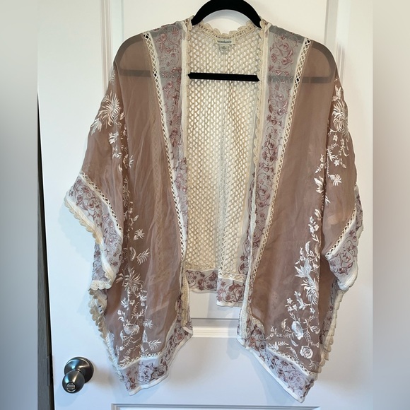 Sundance Sweaters - Sundance Catalog Embroidered Kimono Large Shawl Boho Fairy Ethereal Sz. S